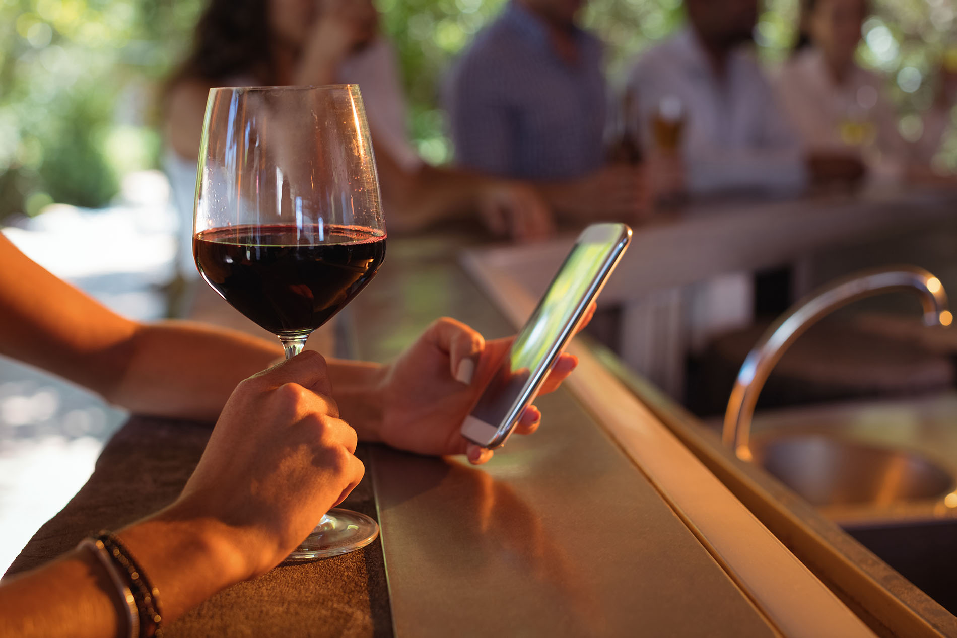 3 apps gratuitas para los amantes del vino - DO Arlanza